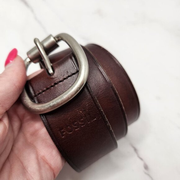 Fossil Brown Leather Belt Western Distressed Cowgirl Rodeo Silver Hardwear M - Picture 1 of 8